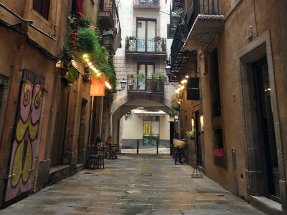 carrer-de-la-volta-dels-tamorets-pluja-original-drawing-barcelona